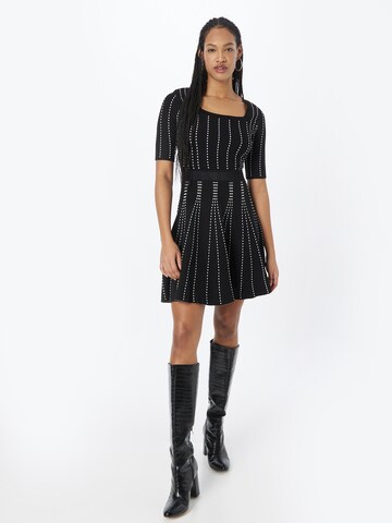 Club Monaco - Vestido 'TEDDIKO' en negro: frente