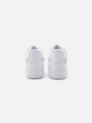Nike Sportswear Sneakersy niskie 'AIR FORCE 1 '07' w kolorze biały