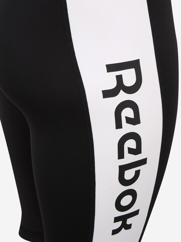 Reebok Skinny Sportshorts in Schwarz