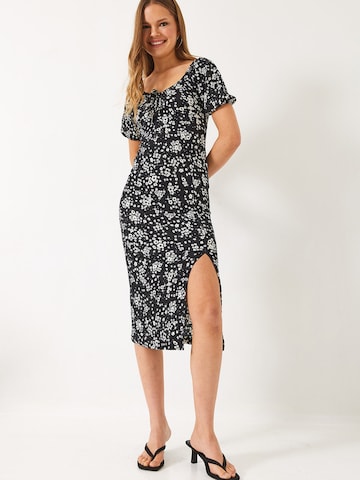 Abito estivo di Bianco Lucci in nero: frontale