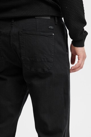 BLEND - Loosefit Pantalón vaquero plisado en negro