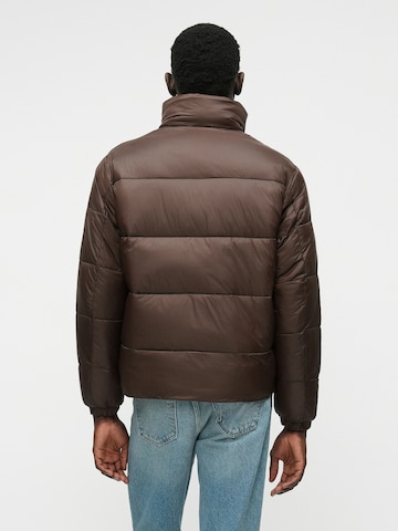 Abercrombie & Fitch Prehodna jakna | rjava barva