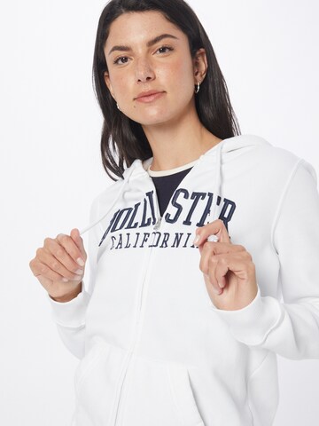 HOLLISTER Sweatjacke in Weiß