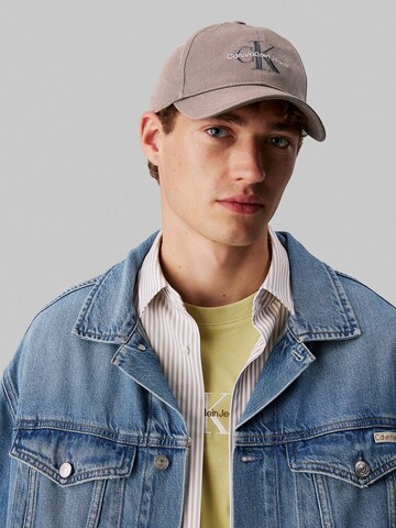 Calvin Klein Cap in Grey: front