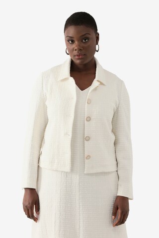 Ulla Popken Between-Season Jacket in White: front