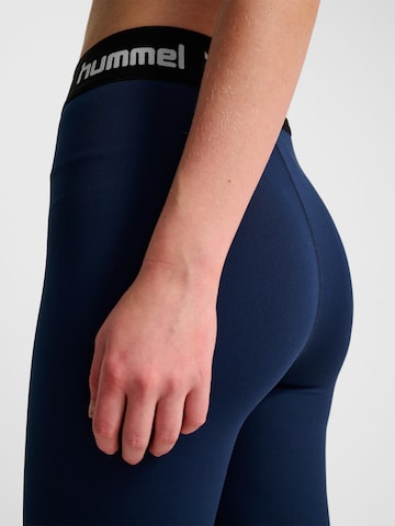 Hummel Slimfit Sportbroek in Blauw