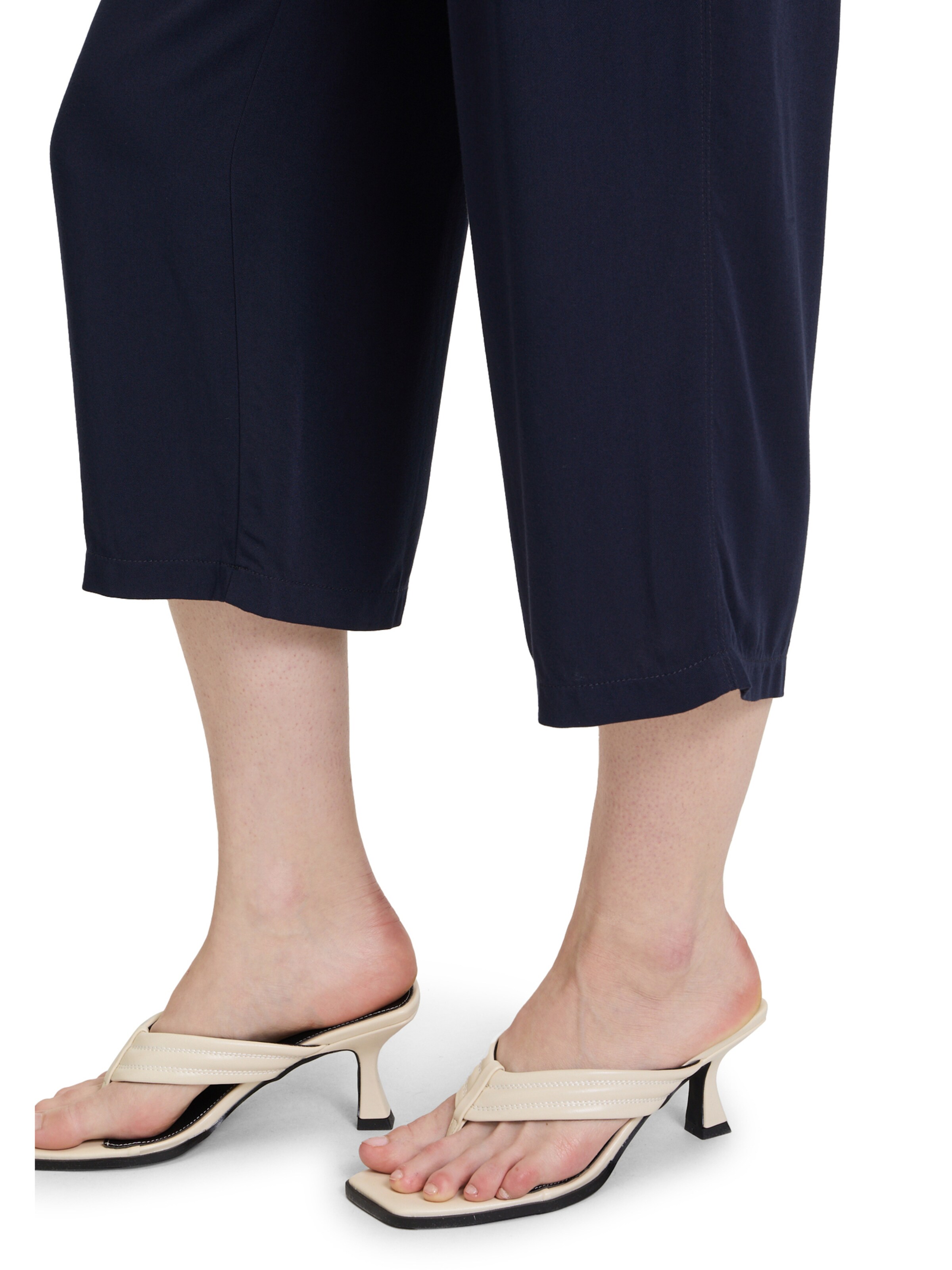 regular Pantaloni di Betty Barclay in blu