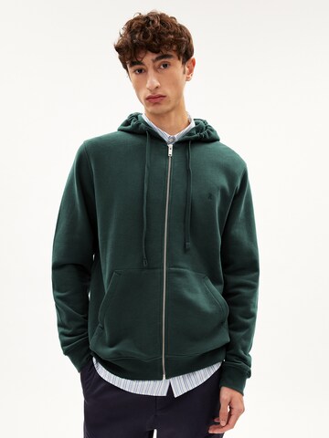 ARMEDANGELS Zip-Up Hoodie 'Saromian' in Green: front