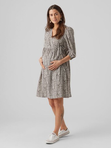 MAMALICIOUS Kleid 'AZELIA' in Grau