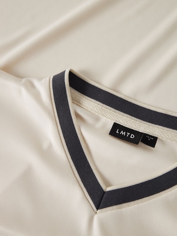 LMTD - Camiseta en blanco