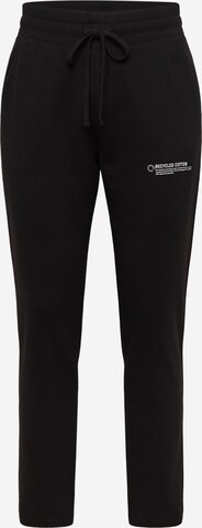 WESTMARK LONDON Regular Pants in Black: front