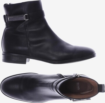 BOSS Dress Boots in 38 in Black: front