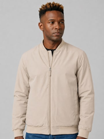 Derbe Between-Season Jacket in Beige: front