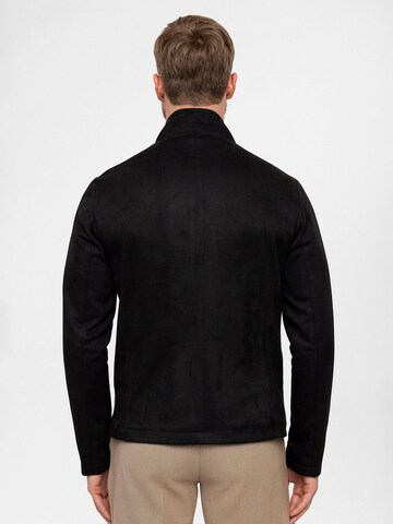 Antioch Between-Season Jacket in Black