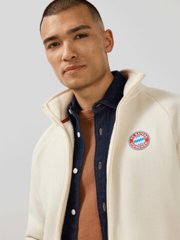 FC BAYERN MÜNCHEN Between-Season Jacket in White
