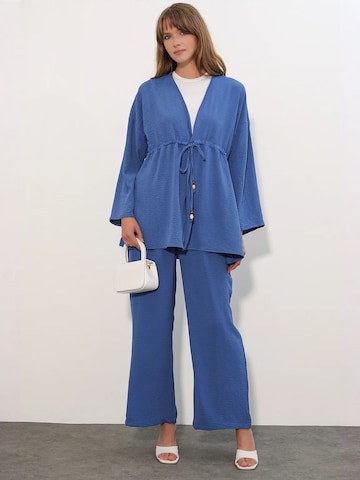 Pantalons de tailleur Bigdart en bleu : devant