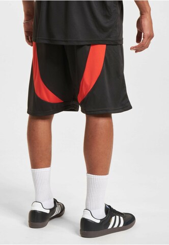 Loosefit Pantaloni di Ecko Unlimited in nero