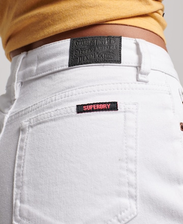 Coupe slim Jean Superdry en blanc