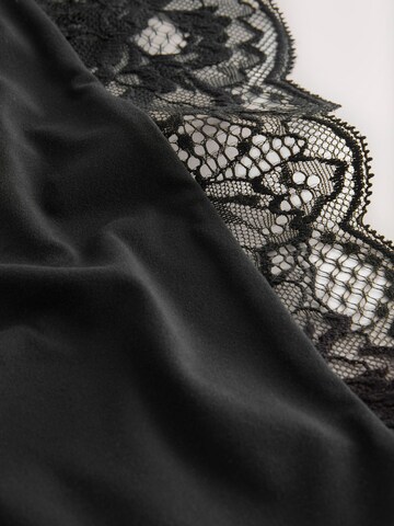 Slip de la Next pe negru