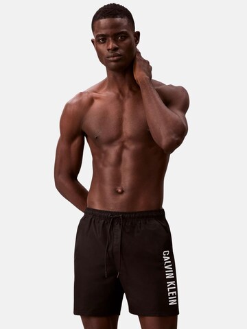 Calvin Klein Zwemshorts 'Intense Power' in Zwart: voorkant
