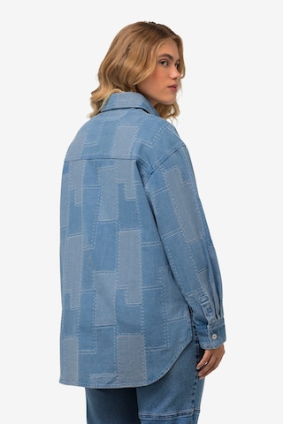 Ulla Popken Between-Season Jacket in Blue: front