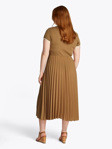Rochie de la Tommy Hilfiger Curve pe maro