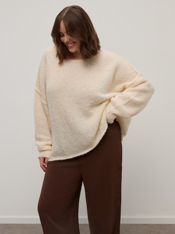 Pull-over CITA MAASS en beige : devant