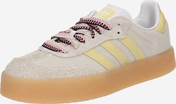 ADIDAS ORIGINALS - Zapatillas deportivas bajas 'SAMBAE' en beige: frente