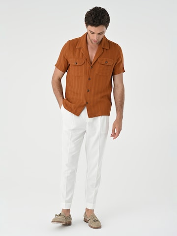 Antioch Regular fit Button Up Shirt in Brown