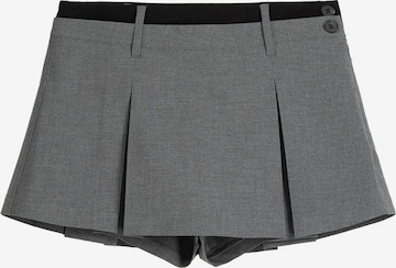 Bershka Skirt in Grey: front