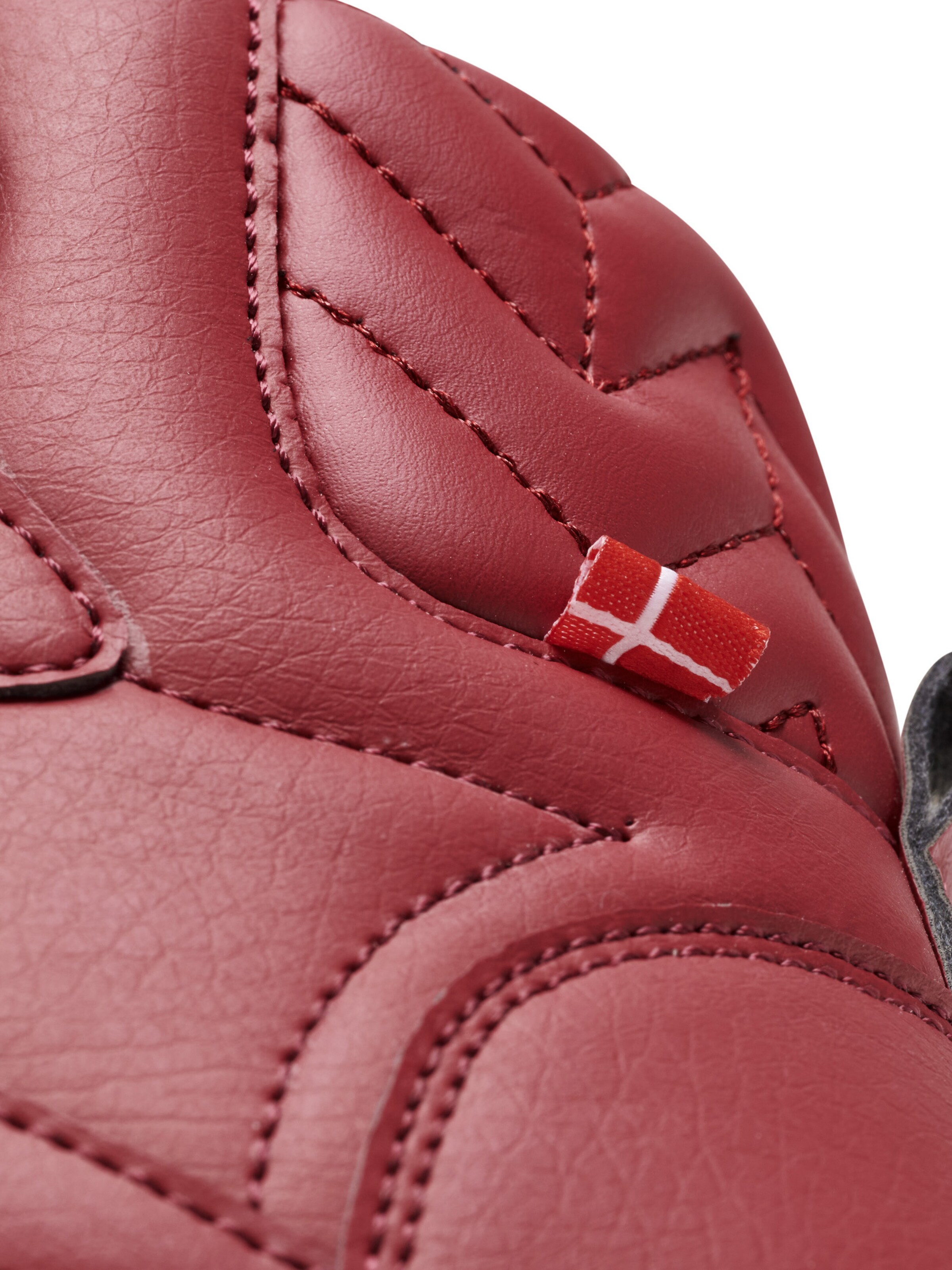 Hummel Trainers in Red