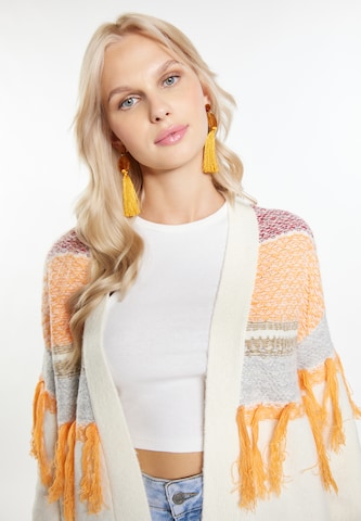 Geacă tricotată 'Eyota' de la IZIA pe alb