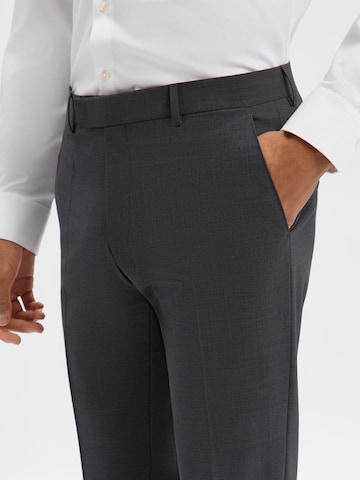 Regular Pantalon à plis 'Leon' BOSS en gris
