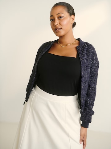 Guido Maria Kretschmer Curvy Top 'Insa' in Schwarz