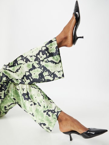 Wide leg Pantaloni de la Nasty Gal pe verde