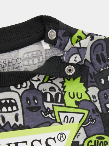 GUESS Set in Mixed colors