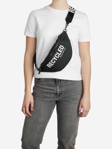 MARKBERG Fanny Pack 'ThyraMBG' in Black: front