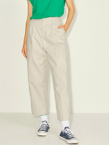 JJXX Loose fit Pleated Pants 'LYKKE' in Beige: front