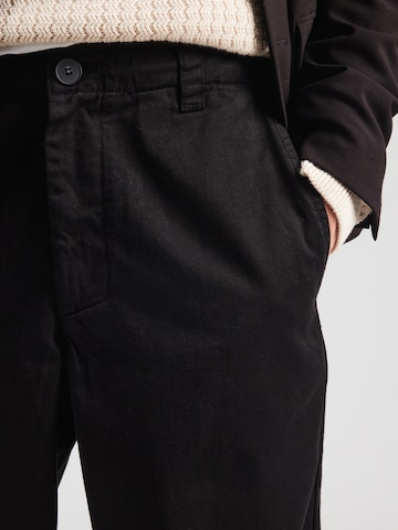 ANNARRLoosefit Chino hlače 'ANRSTORM' - crna boja