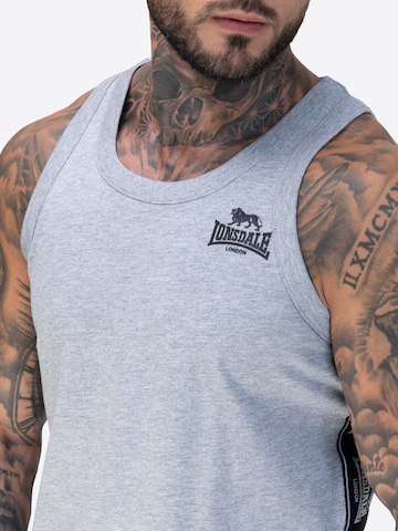 LONSDALE Paita 'CLOUSTA' värissä harmaa
