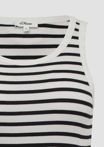 Top di s.Oliver in bianco