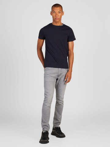 TOMMY HILFIGER Μπλουζάκι σε μπλε