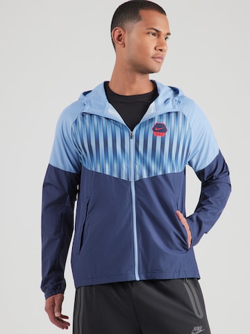 Nike Sportswear Přechodná bunda – modrá: přední strana