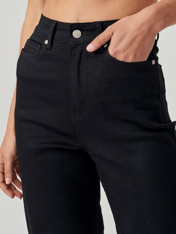 Wide leg Jeans 'BAROSSA' di St MRLO in nero