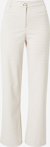 24COLOURS Loose fit Trousers in White: front