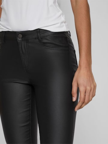 VILA Skinny Jeans 'Vicommit' in Schwarz