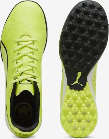 Chaussure de foot 'KING MATCH' PUMA en vert