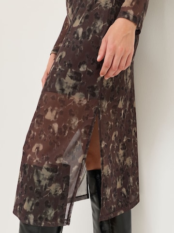 Tamaris Dress in Brown