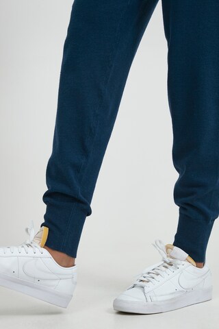 PULZ Jeans - Tapered Calças 'SARA' em azul