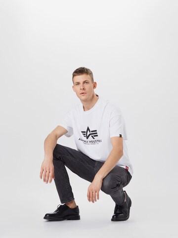 ALPHA INDUSTRIES T-shirt i vit